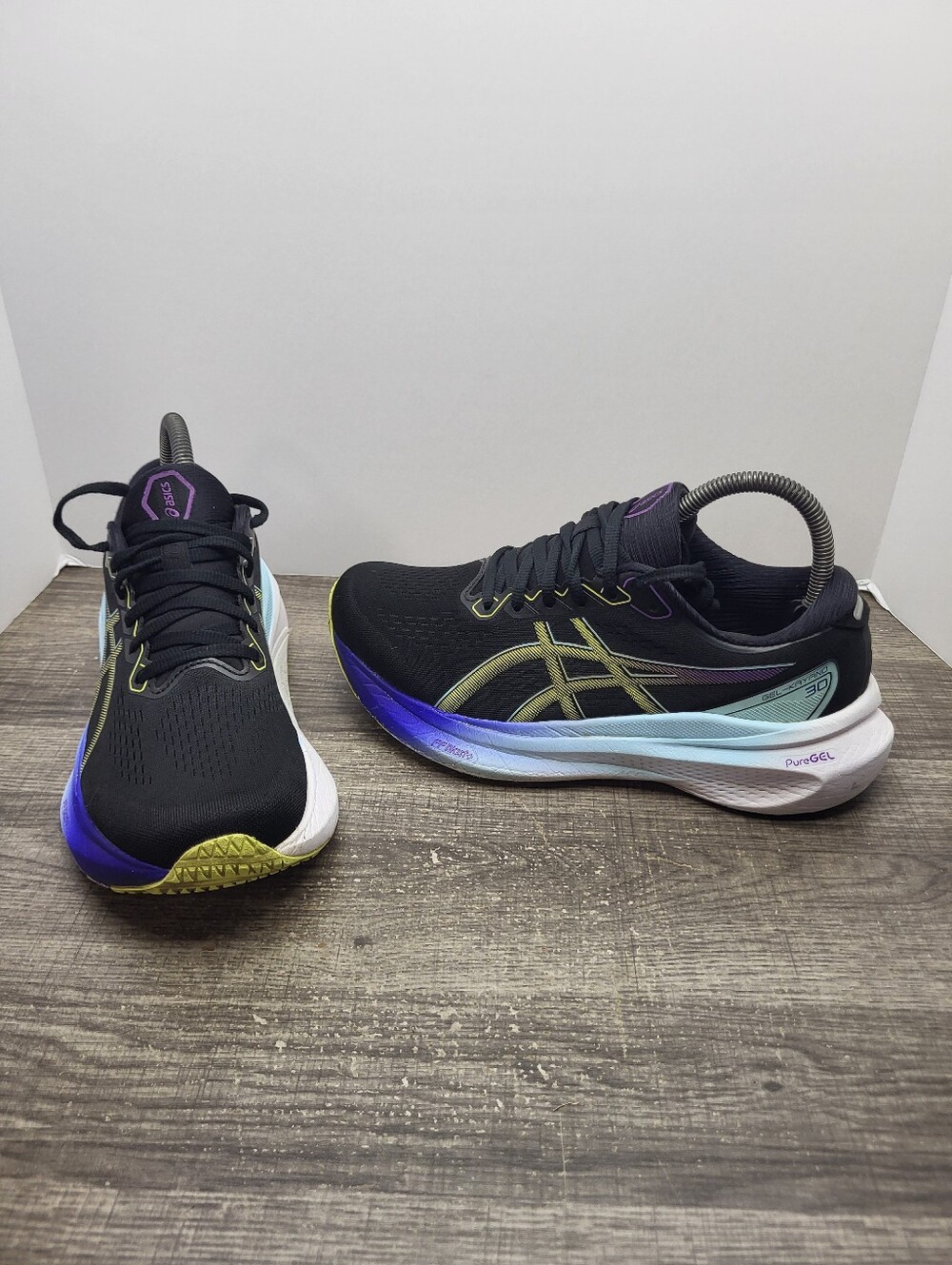 Asics Gel-Kayano 30 Black/Glow Yellow Running Sneakers Shoes Women’s Size 8